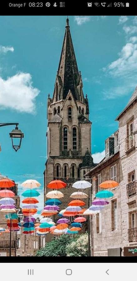 Chambre Climatisee Au Coeur De Brive Avec Televiseur Connecte Wifi Netflix 외부 사진